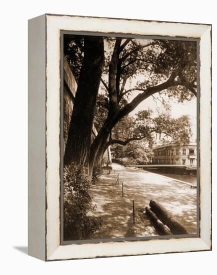 Quai du Pont Neuf-Eugène Atget-Framed Premier Image Canvas