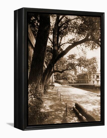 Quai du Pont Neuf-Eugène Atget-Framed Premier Image Canvas