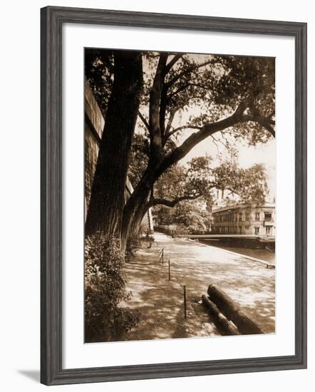 Quai du Pont Neuf-Eugène Atget-Framed Photographic Print