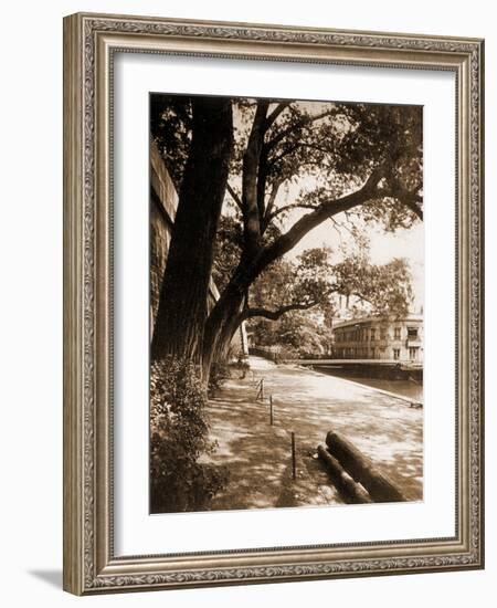 Quai du Pont Neuf-Eugène Atget-Framed Photographic Print