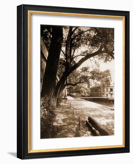 Quai du Pont Neuf-Eugène Atget-Framed Photographic Print