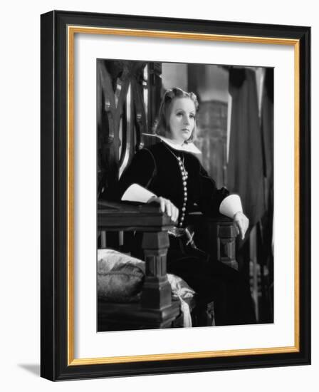 QUEEN CHRISTINA, 1933 directed by ROUBEN MAMOULIAN Greta Garbo (b/w photo)-null-Framed Photo