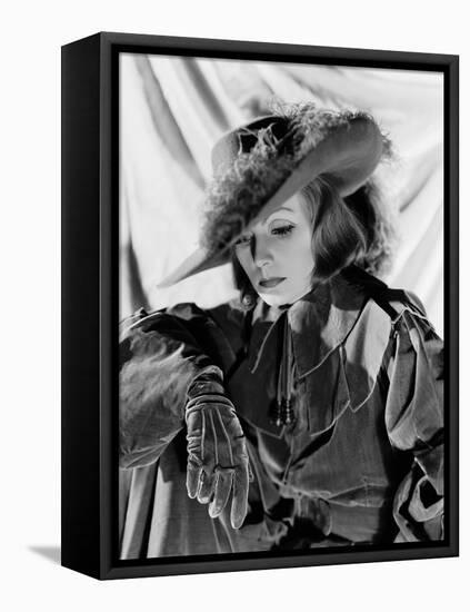 QUEEN CHRISTINA, 1933 directed by ROUBEN MAMOULIAN Greta Garbo (b/w photo)-null-Framed Stretched Canvas