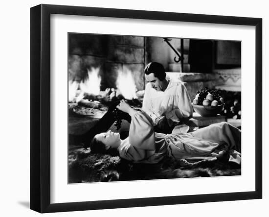 Queen Christina, 1933-null-Framed Photographic Print