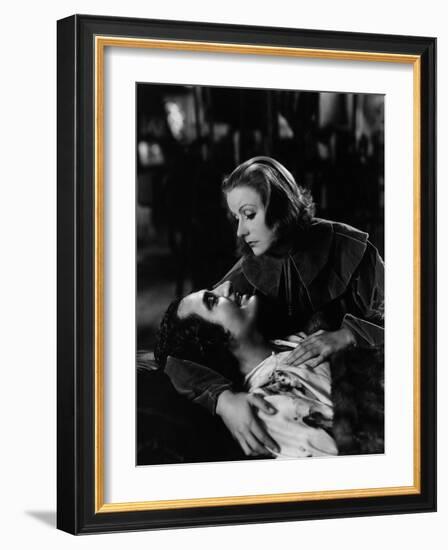 Queen Christina, John Gilbert, Greta Garbo, 1933-null-Framed Photo