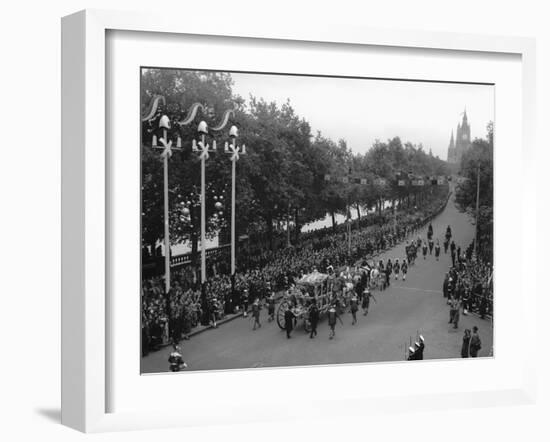 Queen Elizabeth Ii Coronation-Staff-Framed Photographic Print