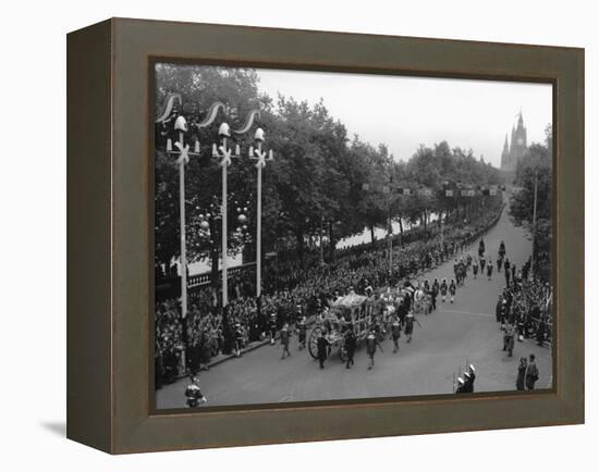 Queen Elizabeth Ii Coronation-Staff-Framed Premier Image Canvas