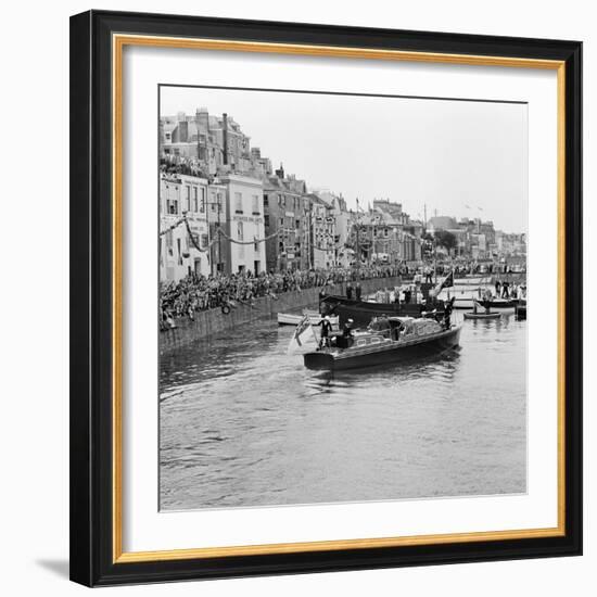 Queen Elizabeth Ii in Guernsey, 1957-Malcolm MacNeil-Framed Photographic Print