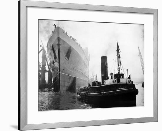 Queen Elizabeth Launch on River Clyde, 1938-null-Framed Photographic Print