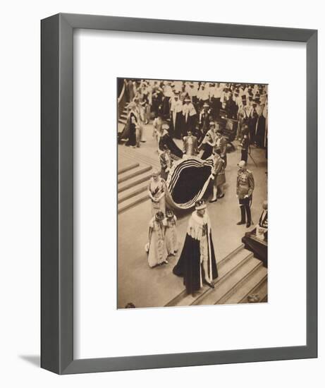 'Queen Mary Leaves', May 12 1937-Unknown-Framed Photographic Print