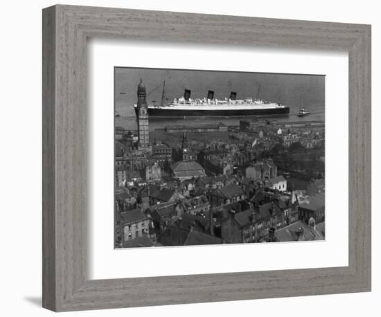 Queen Mary Ship Sailing Past Greenock in 1936-null-Framed Photographic Print