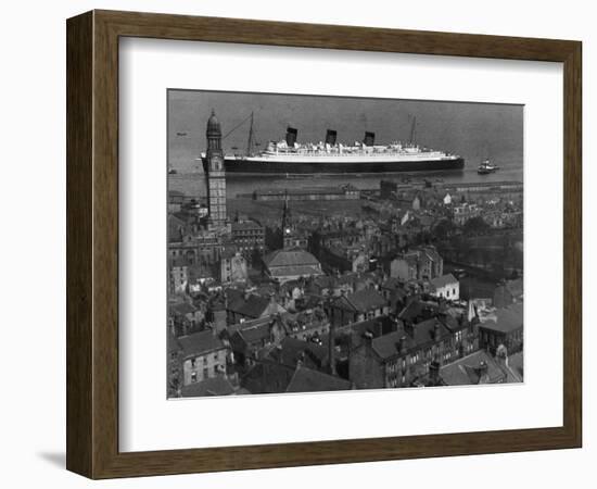 Queen Mary Ship Sailing Past Greenock in 1936-null-Framed Photographic Print