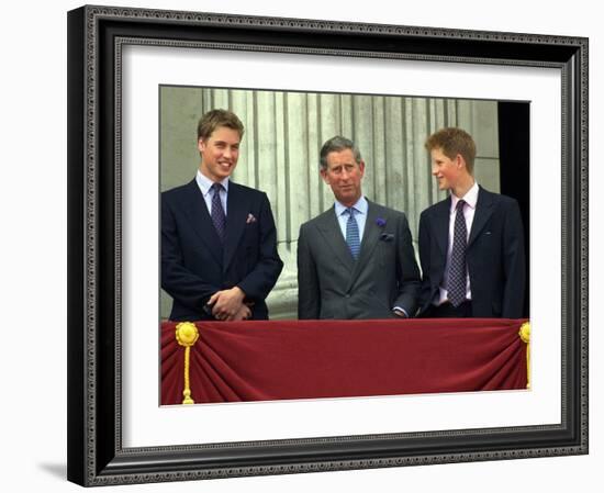 Queen Mother 100th Birthday Celebrations on Buckingham Palace Balcony looking out at crowd, August -null-Framed Photographic Print