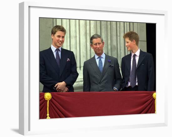 Queen Mother 100th Birthday Celebrations on Buckingham Palace Balcony looking out at crowd, August -null-Framed Photographic Print