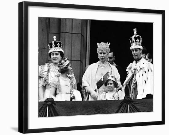 Queen Mother with Members of the Royal Family on the Balcony of Buckingham Palace-null-Framed Photographic Print