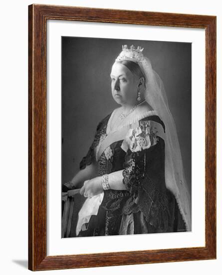 Queen Victoria at Her Diamond Jubilee-null-Framed Premium Photographic Print