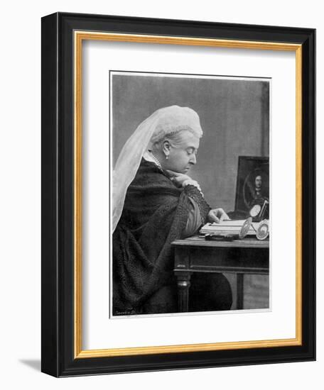 Queen Victoria-null-Framed Photographic Print