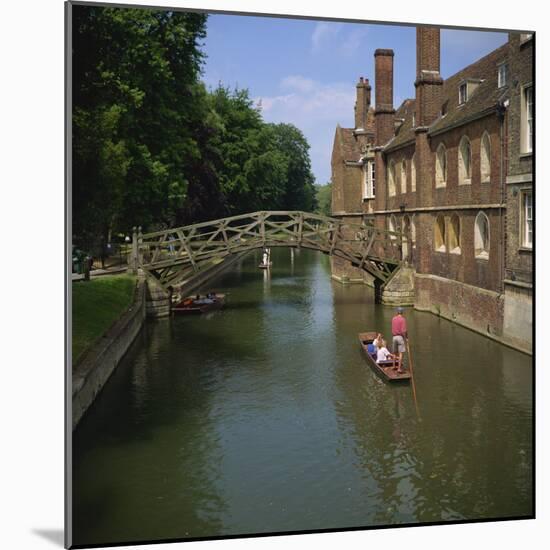 Queens College and Mathematical Bridge, Cambridge, Cambridgeshire, England, United Kingdom, Europe-Roy Rainford-Mounted Photographic Print