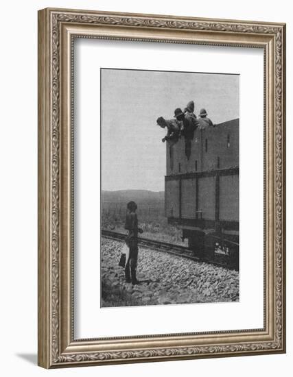 'Questioning a Zulu to the Whereabouts of the Boers', 1902-Unknown-Framed Photographic Print