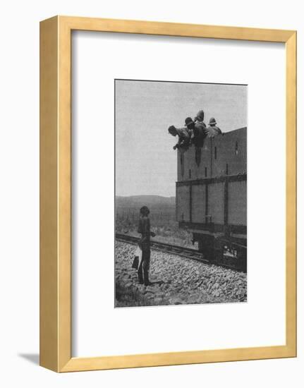 'Questioning a Zulu to the Whereabouts of the Boers', 1902-Unknown-Framed Photographic Print