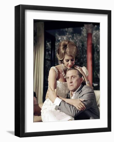 Quinze jours Ailleurs TWO WEEKS IN ANOTHER TOWN by VincenteMinnelli with Cyd Charisse, Kirk Douglas-null-Framed Photo