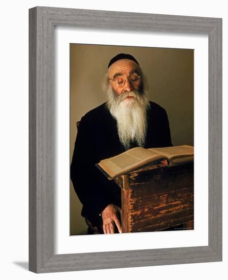 Rabbi Reading the Talmud-Alfred Eisenstaedt-Framed Photographic Print