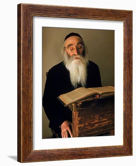 Rabbi Reading the Talmud-Alfred Eisenstaedt-Framed Photographic Print