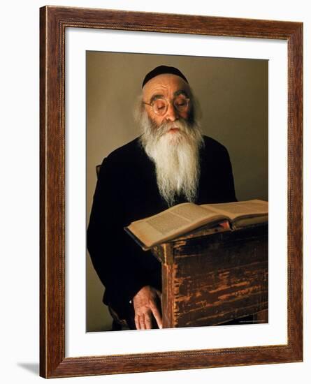 Rabbi Reading the Talmud-Alfred Eisenstaedt-Framed Photographic Print