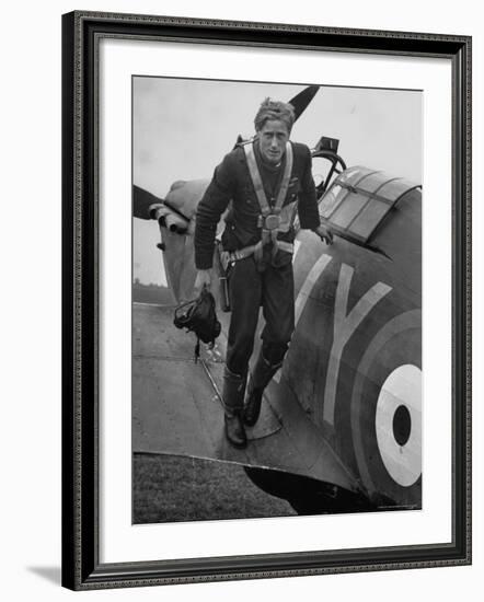 Raf Ace Pilot, South African Albert G. Lewis, After an Engagement with Enemy Planes-William Vandivert-Framed Photographic Print
