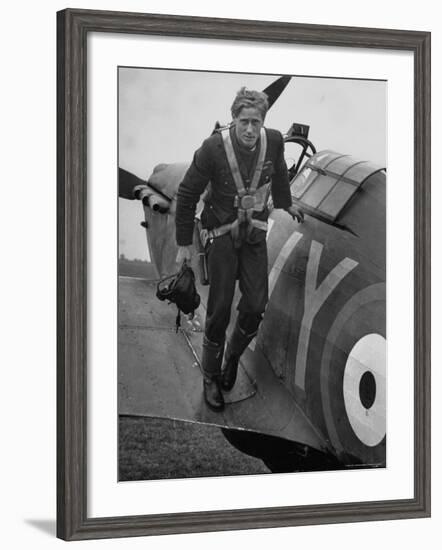 Raf Ace Pilot, South African Albert G. Lewis, After an Engagement with Enemy Planes-William Vandivert-Framed Photographic Print