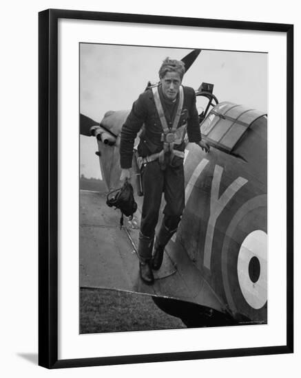 Raf Ace Pilot, South African Albert G. Lewis, After an Engagement with Enemy Planes-William Vandivert-Framed Photographic Print