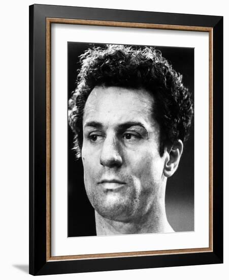 Raging Bull by Martin Scorsese with Robert by Niro, 1980 (b/w photo)-null-Framed Photo