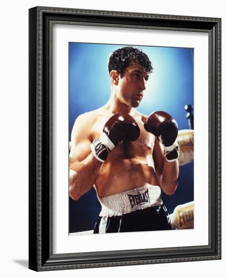 Raging Bull by Martin Scorsese with Robert by Niro, 1980 (photo)-null-Framed Photo