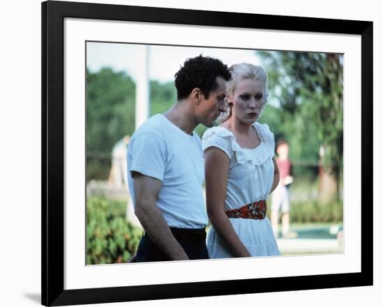 Raging Bull by Martin Scorsese with Robert by Niro and Cathy Moriarty, 1980 (photo)-null-Framed Photo