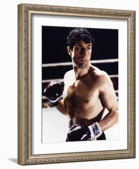 Raging Bull, Robert De Niro, Directed by Martin Scorsese, 1980-null-Framed Photo