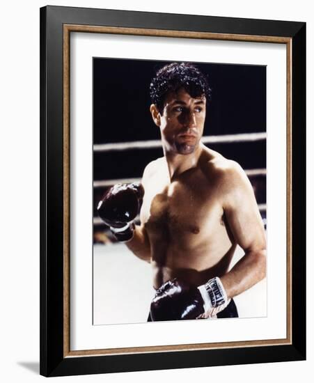 Raging Bull, Robert De Niro, Directed by Martin Scorsese, 1980-null-Framed Photo