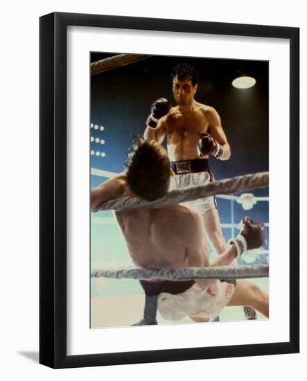 Raging Bull, Robert De Niro, Directed by Martin Scorsese, 1980-null-Framed Photo