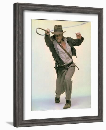 Raiders of the Lost Ark 1981 Directed by Steven Spielberg Harrison Ford-null-Framed Photo