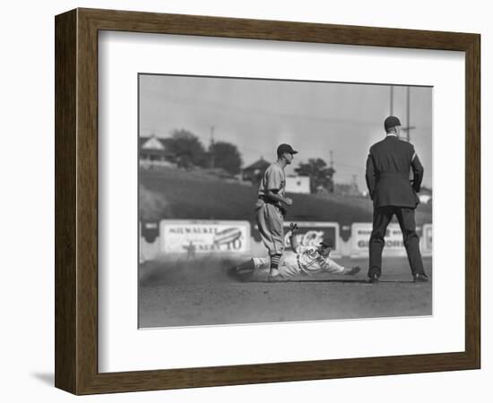 Rainiers Baseball Photograph - Seattle, WA-Lantern Press-Framed Premium Giclee Print