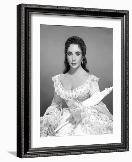 RAINTREE COUNTY, 1957 directed by EDWARD DMYTRYK Elizabeth Taylor (b/w photo)-null-Framed Photo