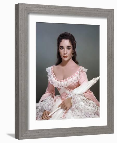 RAINTREE COUNTY, 1957 directed by EDWARD DMYTRYK Elizabeth Taylor (photo)-null-Framed Photo