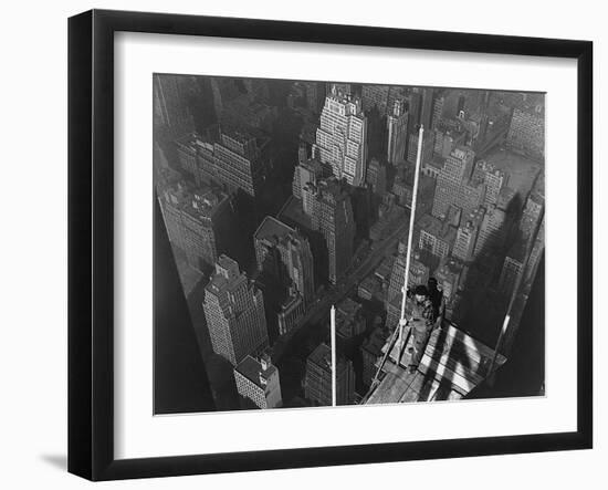 Raising the Mast, the Empire State Building, 1939 (Gelatin Silver Print)-Lewis Wickes Hine-Framed Giclee Print