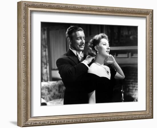 Random Harvest, Ronald Colman, Greer Garson, 1942, Fastening Necklace-null-Framed Photo