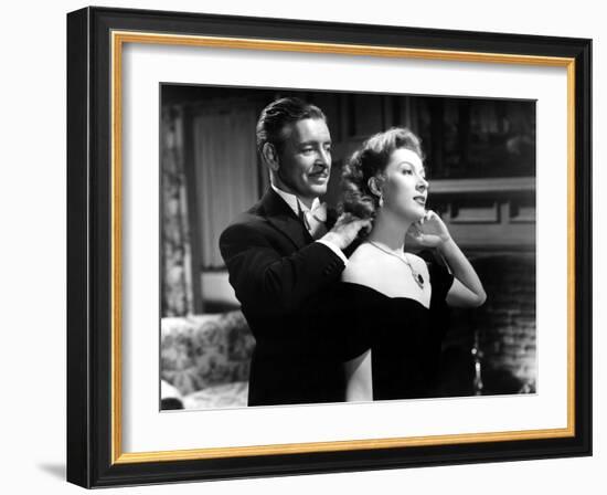 Random Harvest, Ronald Colman, Greer Garson, 1942, Fastening Necklace-null-Framed Photo