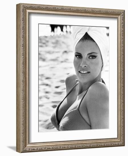 Raquel Welch-null-Framed Photo