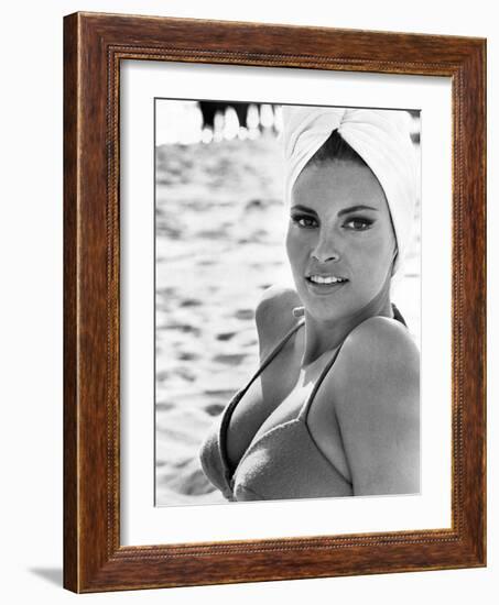 Raquel Welch-null-Framed Photo