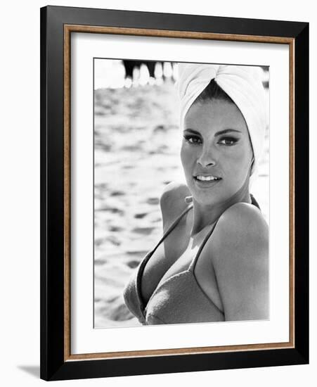 Raquel Welch-null-Framed Photo