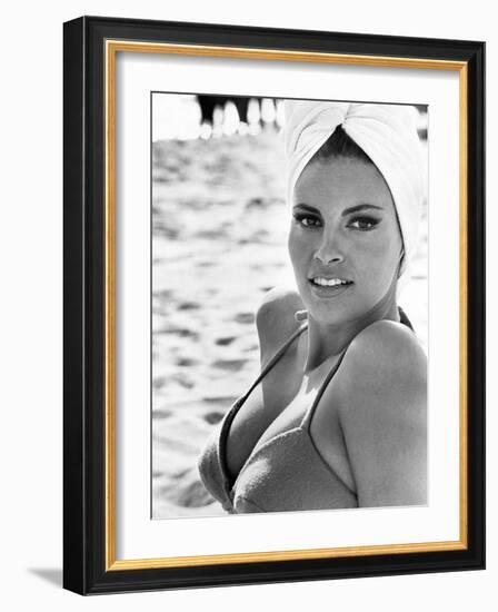 Raquel Welch-null-Framed Photo