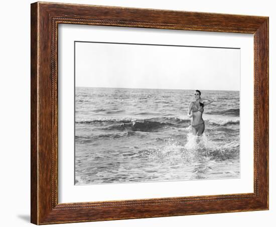 Raquel Welch-null-Framed Photo