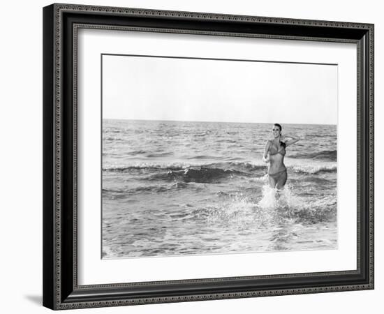 Raquel Welch-null-Framed Photo